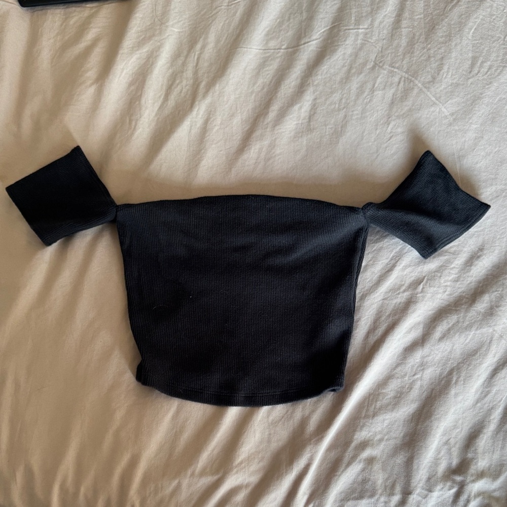 Abercrombie & Fitch Black Ribbed Off-Shoulder Women's Top
